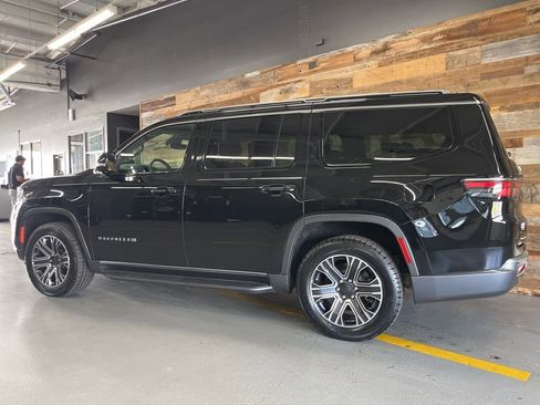 Used 2022 Jeep Wagoneer Series III image 19