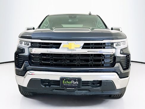 Used 2023 Chevrolet Silverado 1500 LT image 2