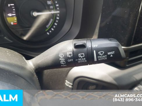 Used 2024 Jeep Wrangler Unlimited Sahara AWD/4WD image 16