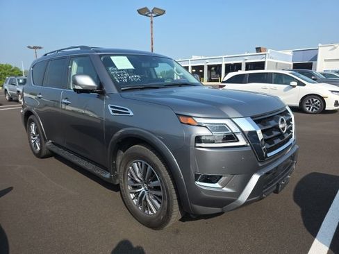 Used 2023 Nissan Armada SL w/ Cargo Package AWD/4WD image 5