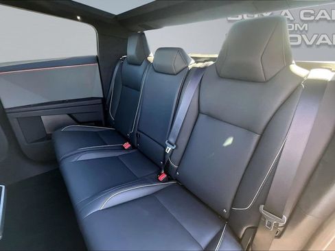 Used 2024 Tesla Cybertruck AWD Crew Cab image 25