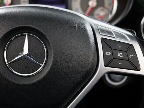 Used 2014 Mercedes-Benz SLK 250 image 26