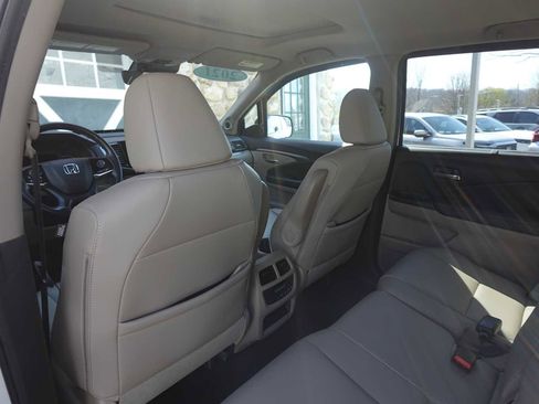Used 2021 Honda Pilot EX-L image 28