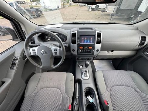Used 2020 Nissan Frontier SV w/ Midnight Edition Floor Mats AWD/4WD image 16