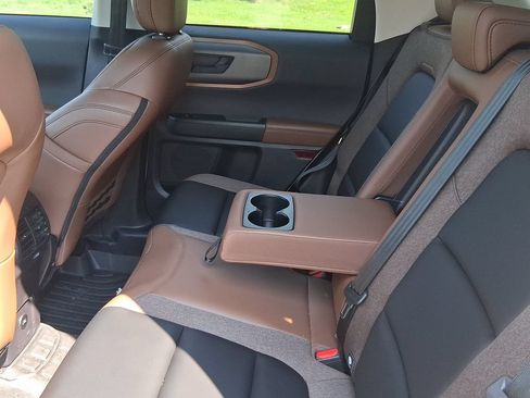 Used 2025 Ford Bronco Sport Outer Banks w/ Outer Banks Tech Package+ AWD/4WD image 13