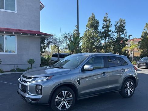 Used 2025 Mitsubishi Outlander Sport SE AWD/4WD image 1