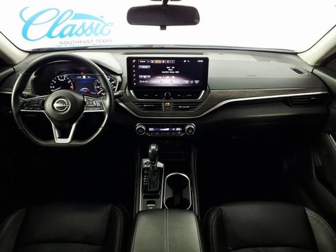 Used 2024 Nissan Altima 2.5 SL FWD image 13