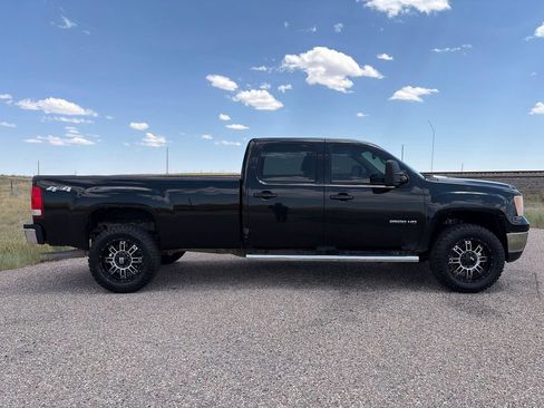Used 2011 GMC Sierra 2500 SLT w/ SLT Convenience Package AWD/4WD image 6