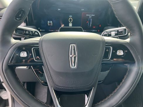 New 2026 Lincoln Aviator 2WD w/ Jet Appearance Package image 11