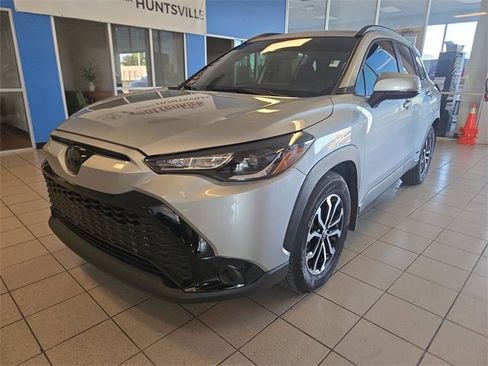 Used 2024 Toyota Corolla Cross SE image 4