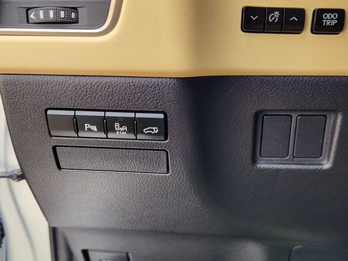 Used 2017 Lexus NX 200t FWD image 22