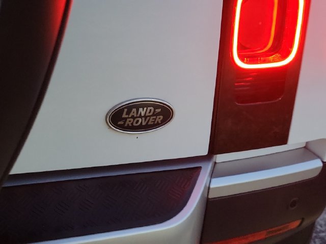 Used 2023 Land Rover Defender 90 S AWD/4WD image 6
