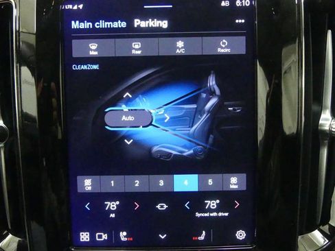 Used 2023 Volvo XC60 B5 Plus w/ Climate Package image 14