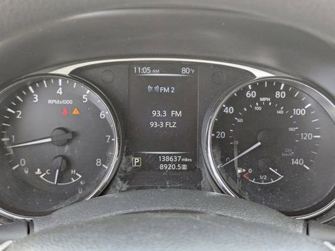 Used 2016 Nissan Rogue SV w/ SV Family Package FWD image 61