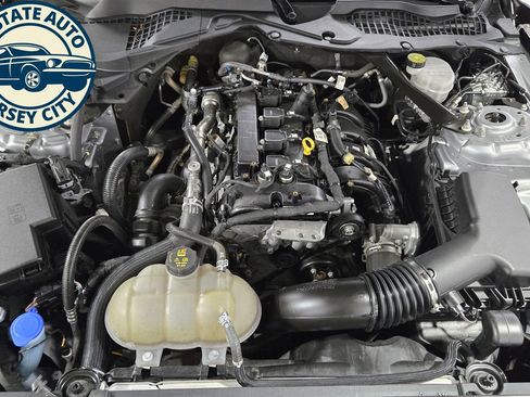 Used 2022 Ford Mustang Premium RWD image 7