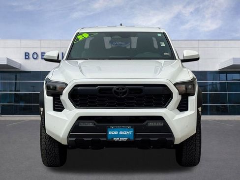 Used 2025 Toyota Tacoma TRD Off-Road w/ TRD Off Road Upgrade Package AWD/4WD image 40