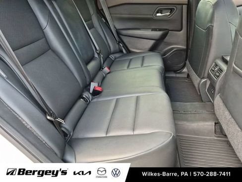 Used 2023 Nissan Rogue SV w/ SV Premium B Package AWD/4WD image 26