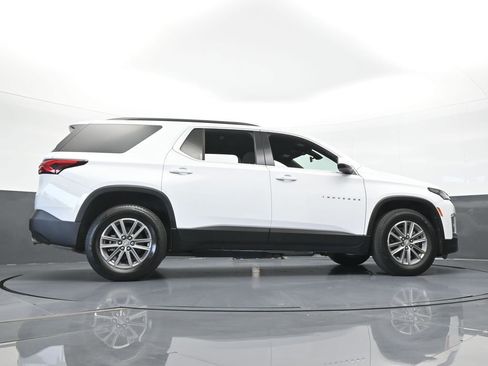 Used 2023 Chevrolet Traverse LT image 60