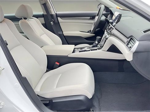 Used 2021 Honda Accord LX image 14