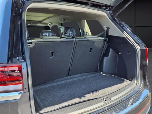 New 2026 Volkswagen Atlas SEL AWD/4WD image 8