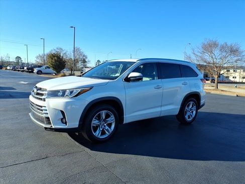 Used 2017 Toyota Highlander Limited image 7