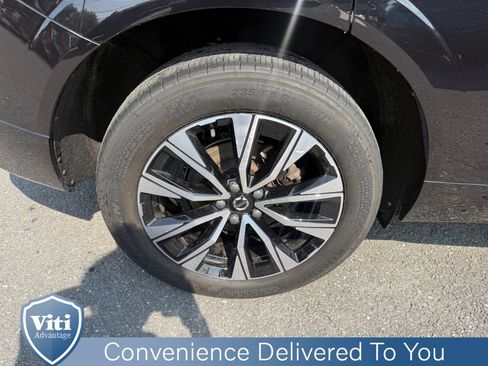 Certified 2023 Volvo XC60 B5 Core w/ Climate Package AWD/4WD image 14