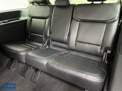 Used 2025 Ford Expedition Platinum image 23