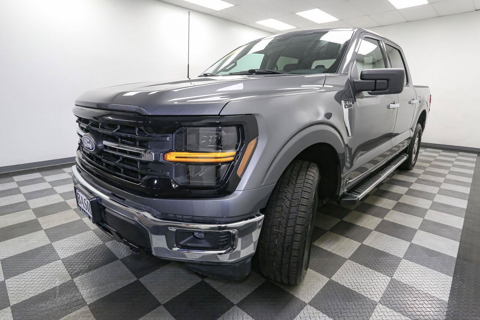 Used 2025 Ford F150 XLT w/ Equipment Group 301A Standard AWD/4WD image 4