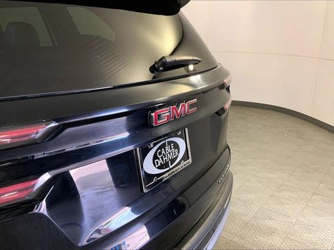 Used 2024 GMC Acadia Elevation FWD image 29