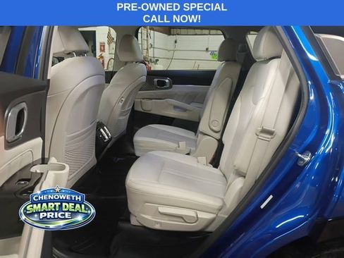 Used 2022 Kia Sorento SX image 8