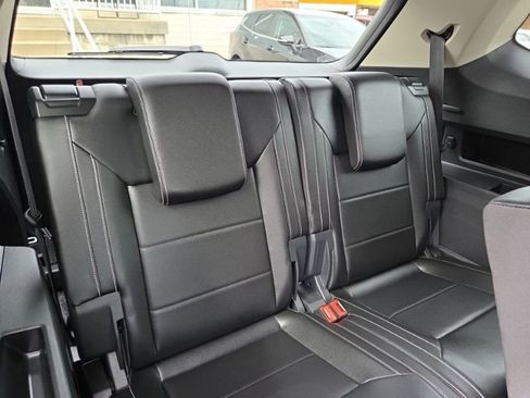 Used 2023 Volkswagen Atlas SE AWD/4WD image 19
