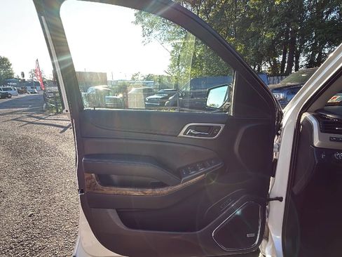 Used 2016 GMC Yukon Denali w/ Open Road Package image 9