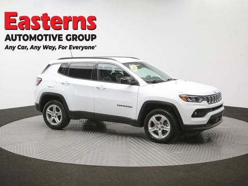 Used 2024 Jeep Compass Latitude AWD/4WD image 47