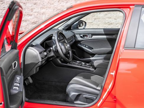 Used 2025 Honda Civic Sport image 24