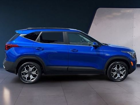 Used 2021 Kia Seltos EX AWD/4WD image 6