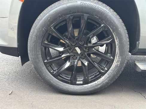 Certified 2024 Cadillac Escalade Sport w/ LPO, ONYX Package image 11