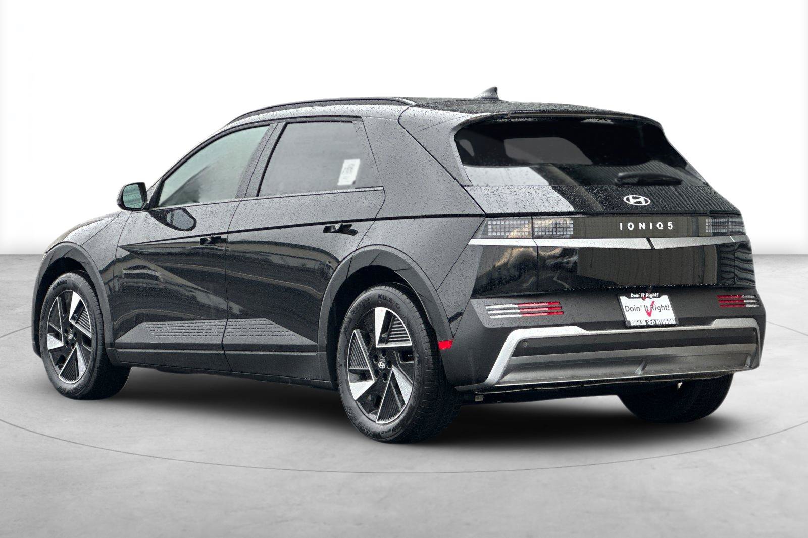 New 2027 Hyundai Ioniq 5 SEL RWD image 4