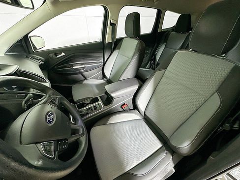 Used 2019 Ford Escape SE image 11