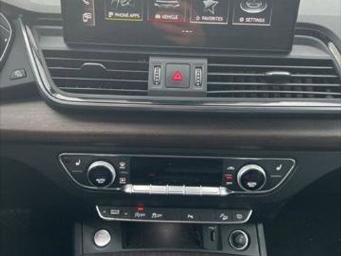 Certified 2023 Audi Q5 2.0T Premium w/ Convenience Package image 12