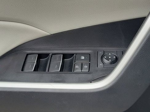 Used 2023 Toyota RAV4 XLE image 29