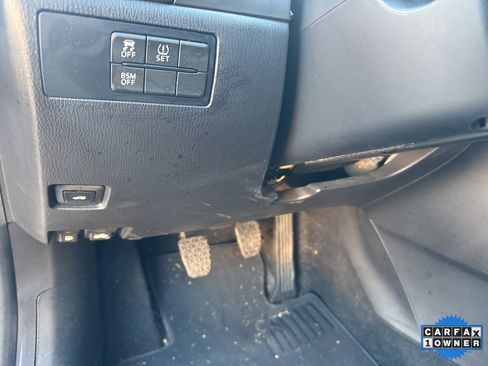 Used 2016 MAZDA MAZDA3 i Grand Touring image 16