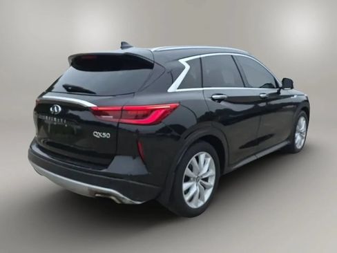 Used 2019 INFINITI QX50 Essential w/ Premium Heat Package AWD/4WD image 7