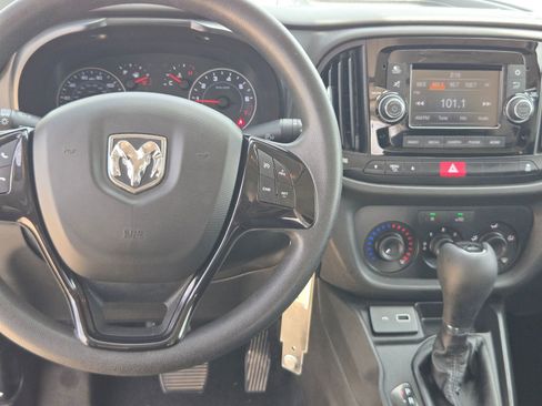 Used 2022 RAM ProMaster City Tradesman FWD image 18