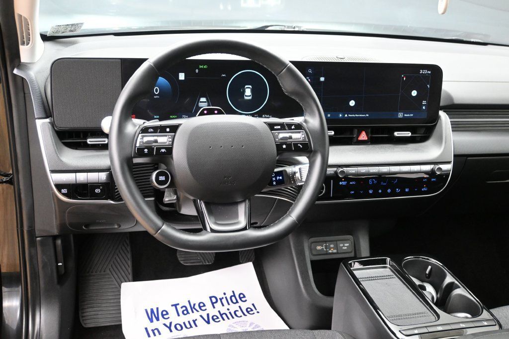 Used 2025 Hyundai Ioniq 5 SE RWD image 20