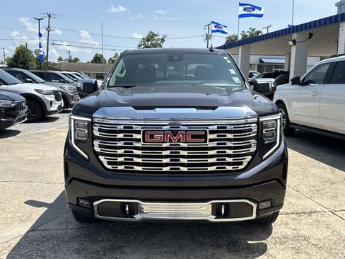 Used 2022 GMC Sierra 1500 Denali AWD/4WD image 2