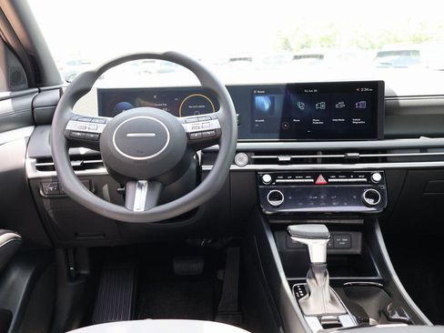 New 2025 Hyundai Santa Cruz SEL image 19