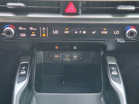 New 2026 Kia Sorento X-Line EX image 14