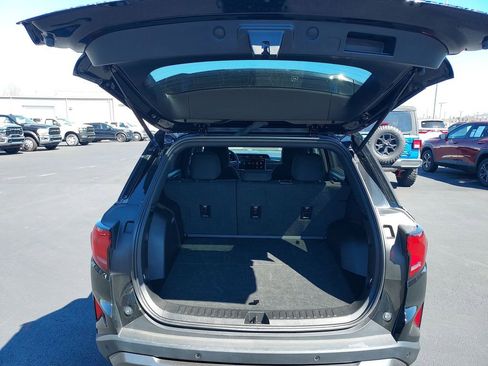 Used 2025 GMC Terrain Elevation image 29