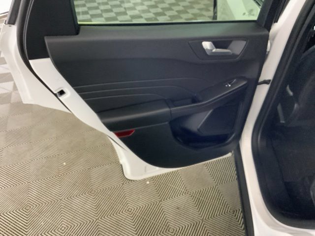 Used 2025 Ford Escape SE FWD image 34