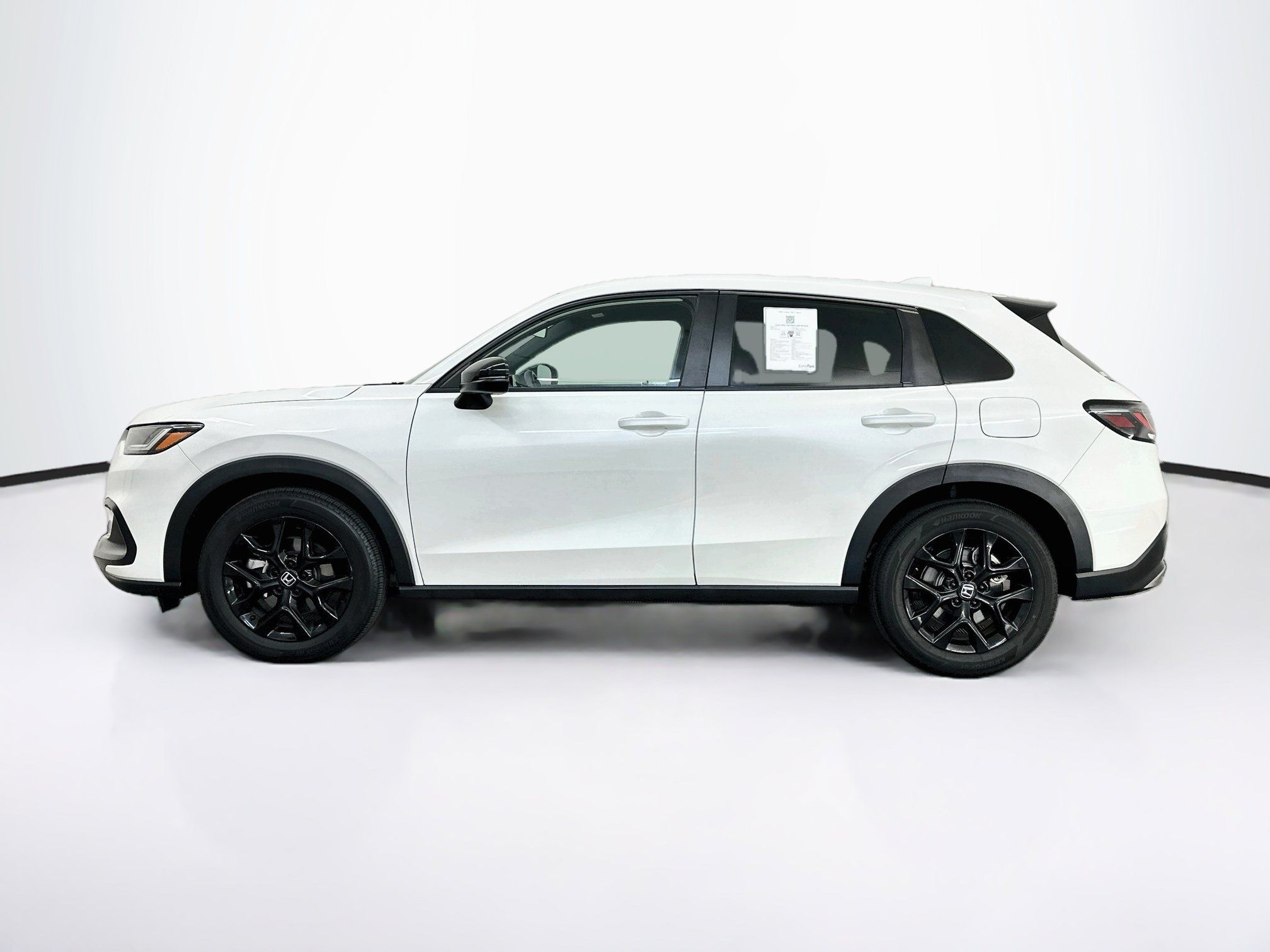 Used 2025 Honda HR-V Sport image 4